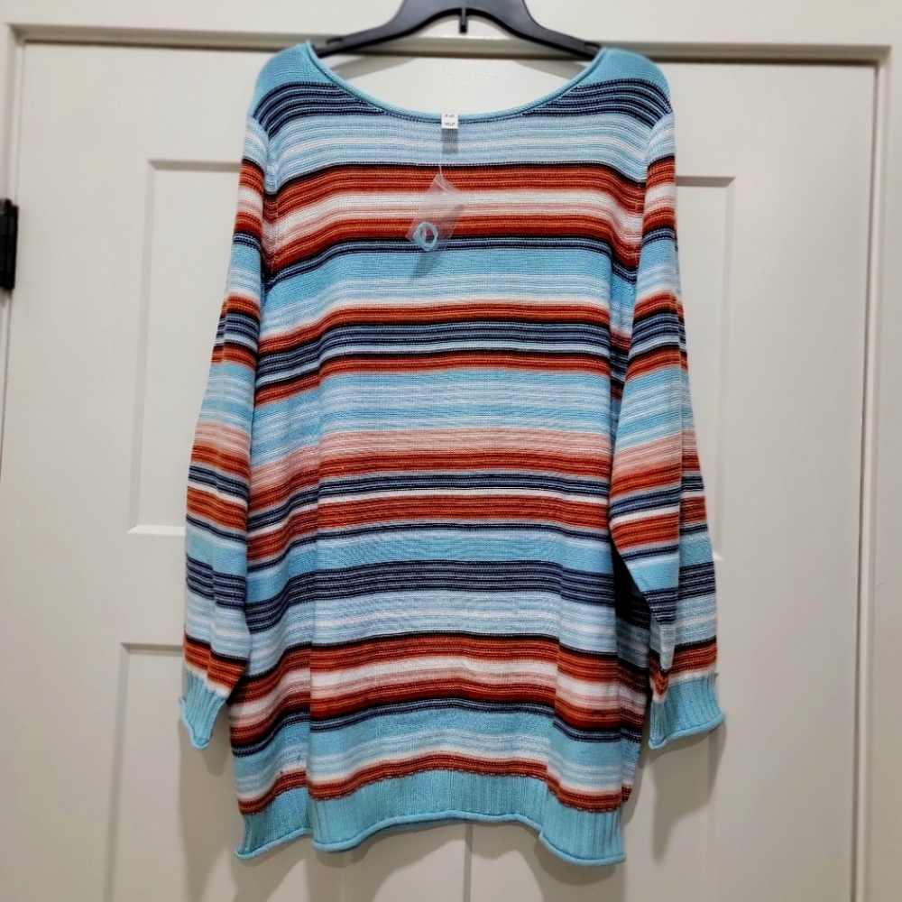 Women's plus size sweater